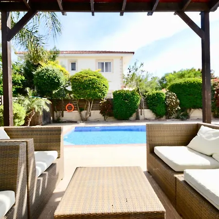 Sleeps 8 With Private Pool Βίλα